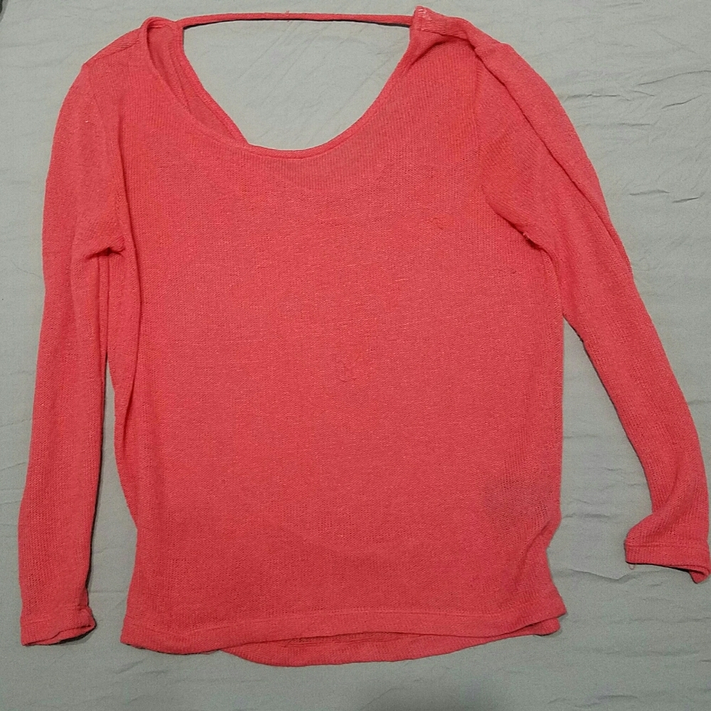 WOMEN TOP